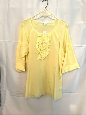 GAP Light Butter Cream Light Yellow Ruffle Front Blouse Cotton Silk Feminine